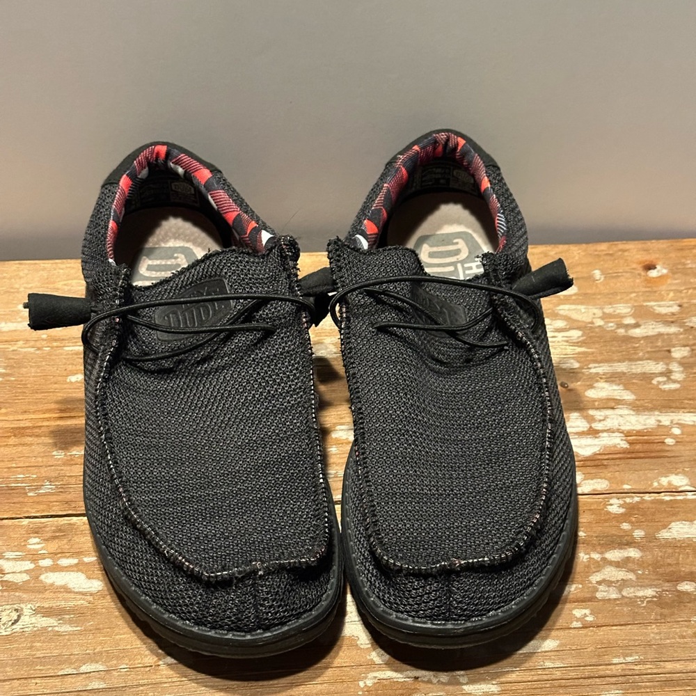 Hey Dude Men's Wally Sox Classic Slip-on Shoe men’s 8 woman’s 10